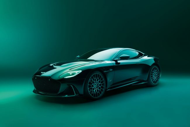Aston Martin taglia il 20% del personale totale
