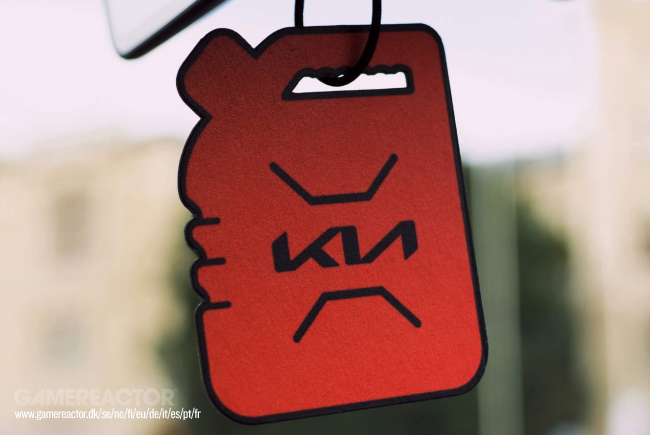 Kia distribuisce deodoranti per ambienti che odorano di benzina ai suoi nuovi clienti EV