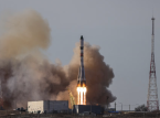 I veicoli cargo russi affrontano problemi di antenna e richiedono l'attracco manuale con la ISS