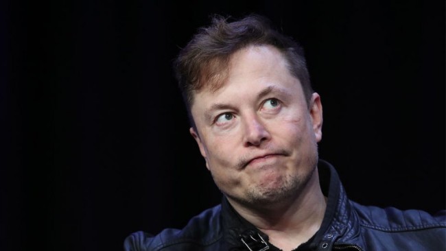 Elon Musk avverte dei rischi industriali mentre l'argento raggiunge un picco storico: "Questo non va bene"