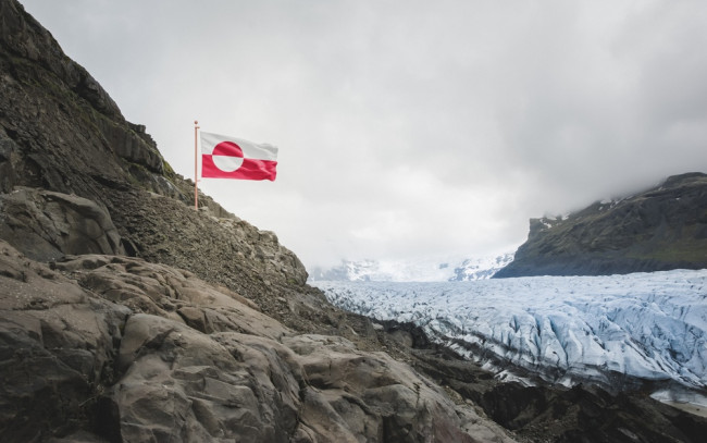 Gli scienziati studiano il pericolo dello scioglimento dei ghiacciai in Groenlandia