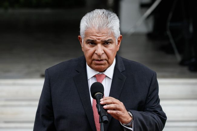 Il presidente di Panama si oppone alle affermazioni di Trump di reclamare il Canale di Panama