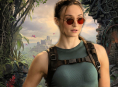 Le prime immagini trapelano che mostrano Sophie Turner in azione nei panni di Lara Croft nella serie Tomb Raider