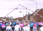 I procuratori locali delle Fiandre identificheranno i ciclisti che hanno attraversato la ferrovia con i semafori rossi accesi