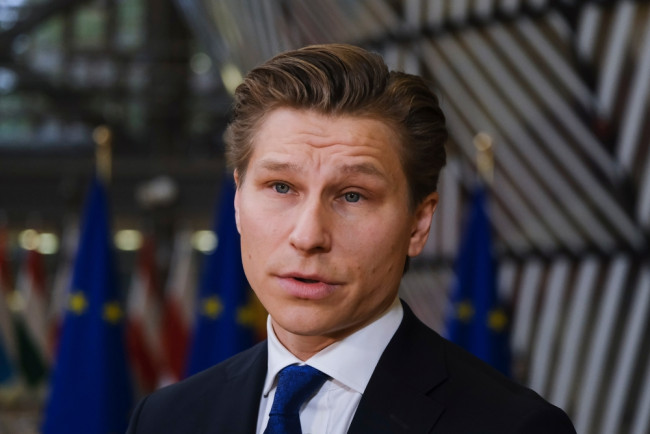La Finlandia sta considerando la revoca del divieto delle armi nucleari