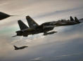 Senti il brivido di essere un asso del volo sia dentro che fuori dalla cabina di pilotaggio in Ace Combat 8: Wings of Theve