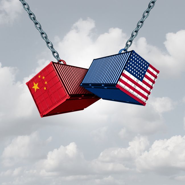 La Cina risponde ai nuovi dazi di Donald Trump con misure di ritorsione