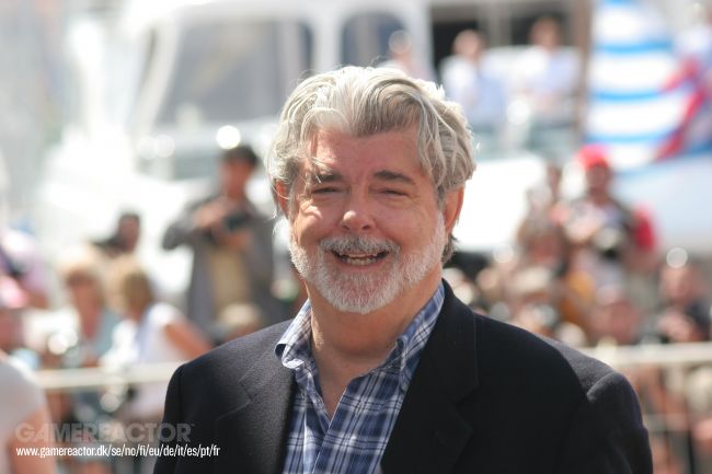 Tom Cruise urla "Ti ringraziamo, George" durante il discorso di George Lucas ai Saturn Awards