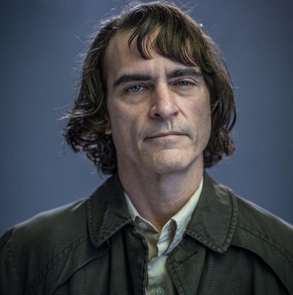 Vediamo Joaquin Phoenix nei panni del Joker