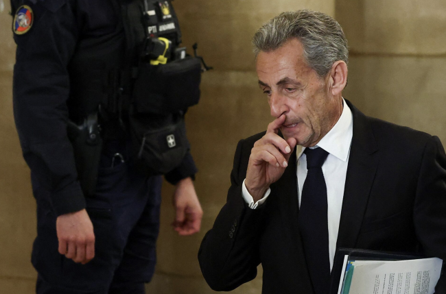 Si apre il processo in appello Sarkozy sul caso di finanziamento della campagna elettorale in Libia