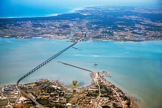 L'autista che grida "Allahu Akbar" investe i pedoni nell'ovest della Francia