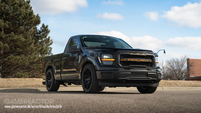 Ford presenta il nuovo F-150 Roush Nitemate dall'aspetto cattivo