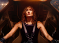 Jennifer Lopez insegue robot assassini nel trailer del prossimo film di fantascienza Atlas 