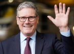 Keir Starmer annuncia un piano per limitare l'uso dei social media per i minori di 16 anni nel Regno Unito: "Nessun pass gratuito"
