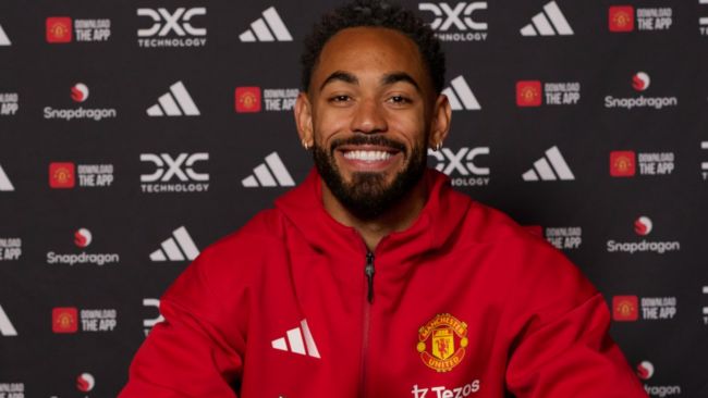 Il Manchester United ingaggia l'attaccante brasiliano Matheus Cunha per 62.5 milioni di sterline