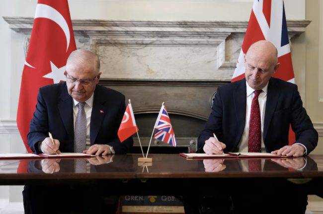 Regno Unito e Turchia firmano un accordo multimiliardario sulla difesa aerea