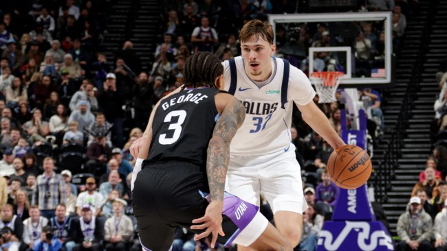 Cooper Flagg diventa il più giovane giocatore NBA a segnare +40, ma i Dallas Mavericks hanno comunque imprecato