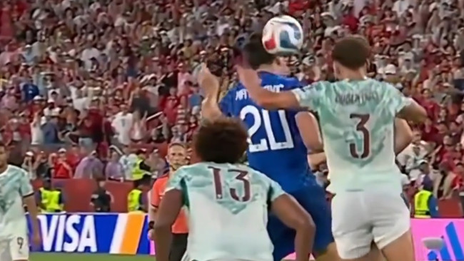 Perché il gol del 103° minuto contro il Portogallo è stato annullato da "snickometer"?