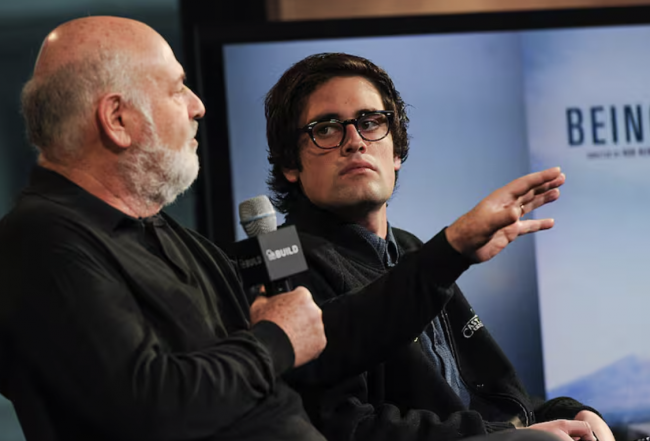 Il figlio di Rob Reiner accusato di aver ucciso i suoi genitori