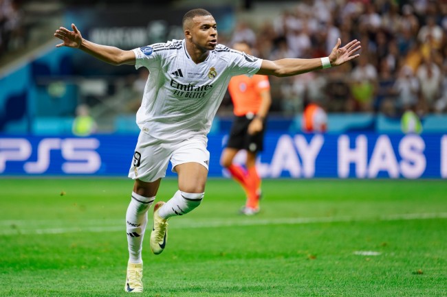 Il Real Madrid vince El Clásico con i gol di Mbappé e Bellingham, la partita finisce in rissa