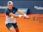 Holger Rune batte Alcaraz a Barcellona e torna in top 10