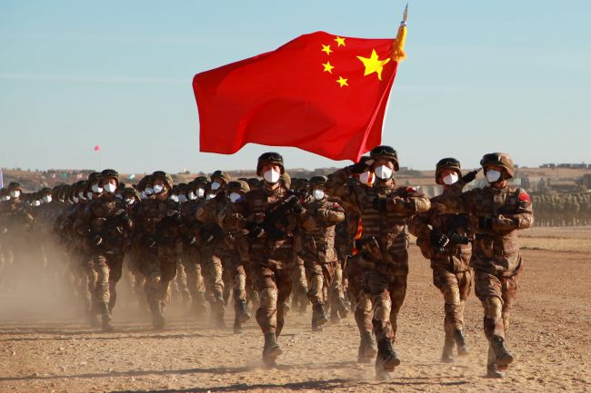 La Cina tiene esercitazioni militari vicino a Taiwan, alimenta l'agenda della riunificazione
