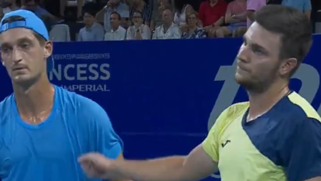 Situazione estremamente tesa al Mexican Open: Terence Atmane perde un match per violazione del tempo