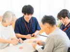 Il dibattito sulle "molestie sui peli delle gambe" continua a Tokyo, mentre sempre pi&ugrave; uomini indossano pantaloncini al lavoro
