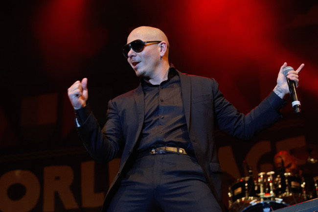 Pitbull tenterà di battere un record di calvo a Londra questo luglio