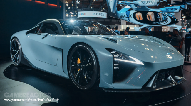 Il capo della Toyota ha detto ai progettisti Lexus di "smettere di usare quell'enorme griglia a fuso"