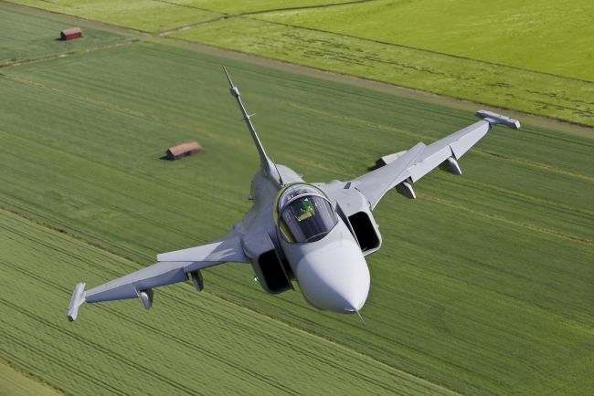 I caccia svedesi JAS 39 Gripen fanno il loro debutto nella NATO