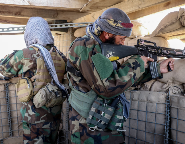 Il Pakistan dichiara "guerra aperta" contro l'Afghanistan: "La pazienza è ora finita"