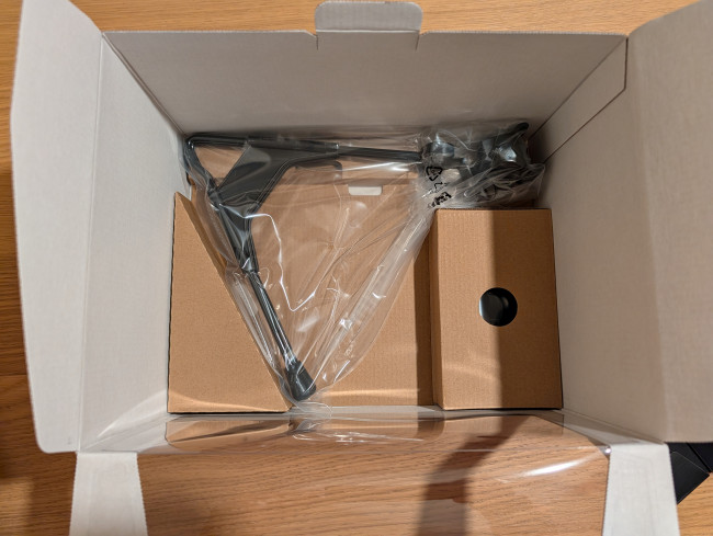 Unboxing e confronto: Ecco come appare Virtual Boy per Switch