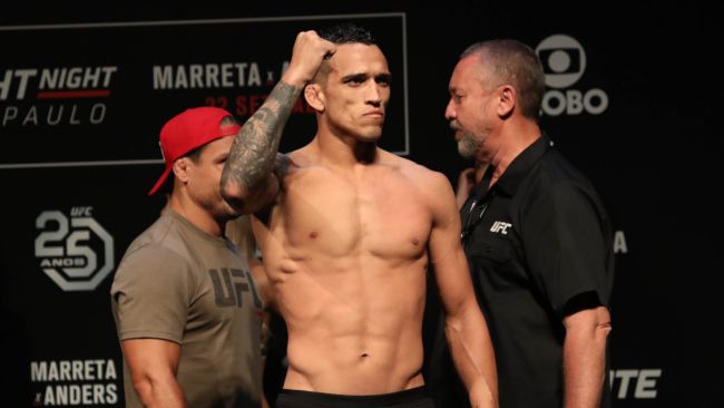 Charles Oliveira smentisce le voci secondo cui la rivincita con Max Holloway si terrà all'UFC 324 a gennaio