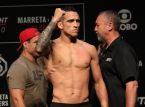 Charles Oliveira smentisce le voci secondo cui la rivincita con Max Holloway si terr&agrave; all'UFC 324 a gennaio