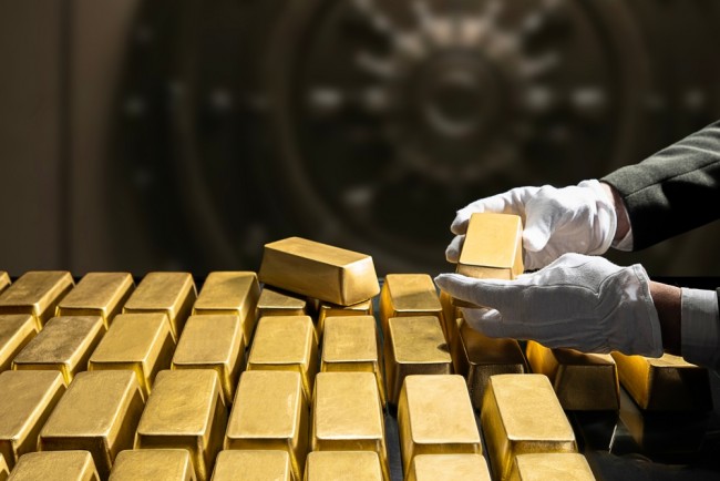 L'oro raggiunge il record di 4.000 dollari