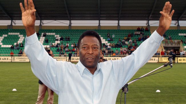 Il motivo per cui Papa Francesco ha scelto Pelé rispetto a Maradona e Messi