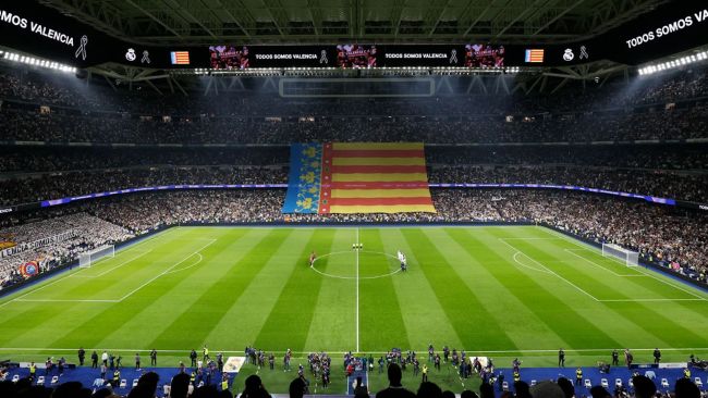 Il Real Madrid fa visita stasera a Valencia: diviso in una feroce rivalità, unito nella solidarietà