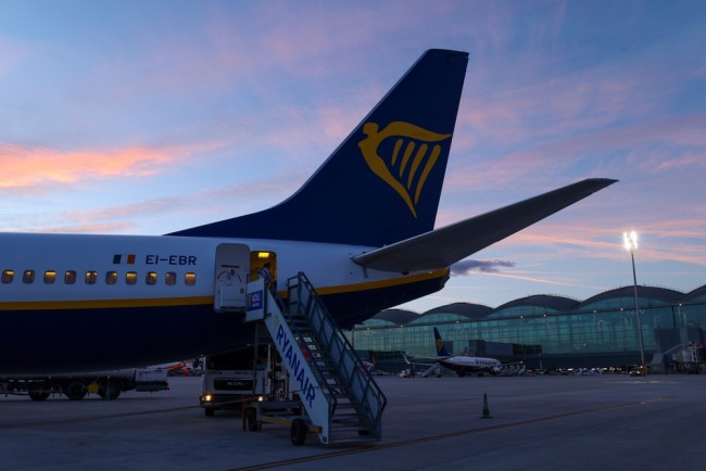 L'aeroporto di Alicante è stato chiuso dopo l'avvistamento di droni