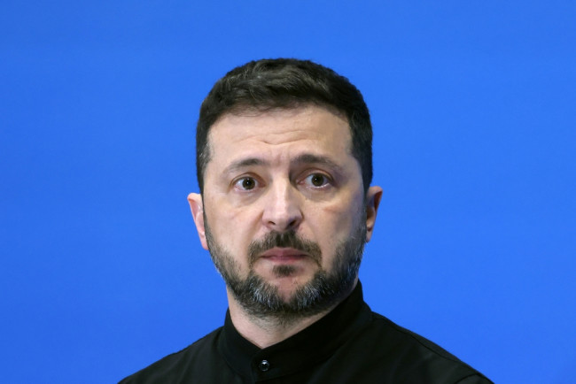 Zelensky avverte l'Europa di prepararsi ad attacchi con droni da parte di attori non statali: "Non costano più miliardi"