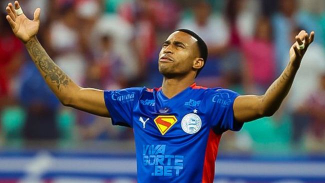 Il club brasiliano Bahia ottiene un'eroica vittoria per 2-1 indossando la maglia di Superman