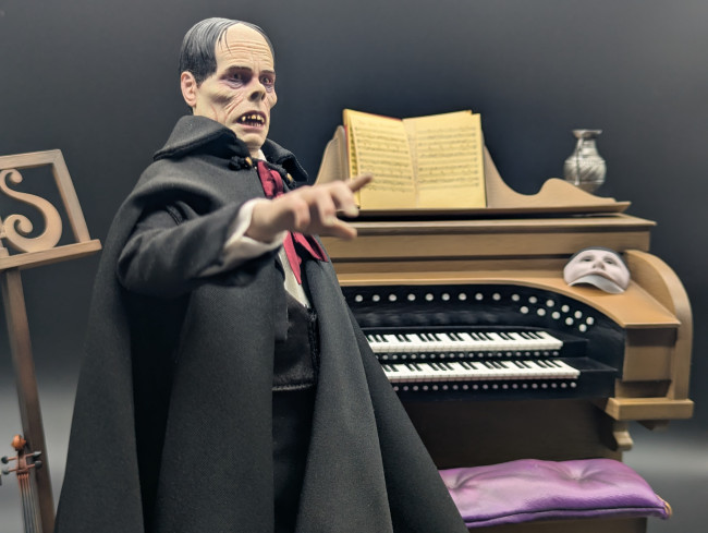 La figura d'azione Phantom of the Opera 1/6 è un meraviglia da ammirare