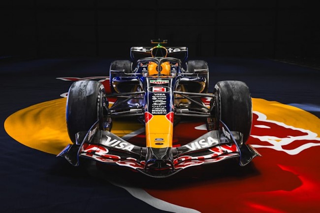 Red Bull fa l'impensabile e presenta la sua F1 2026 con una livrea fresca