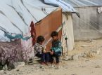 Pesanti bombardamenti israeliani a Gaza uccidono 60 persone mentre si profilano i colloqui per il cessate il fuoco