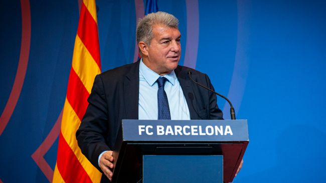 Il presidente del FC Barcellona, Joan Laporta, si dimette per ricandidarsi il mese prossimo