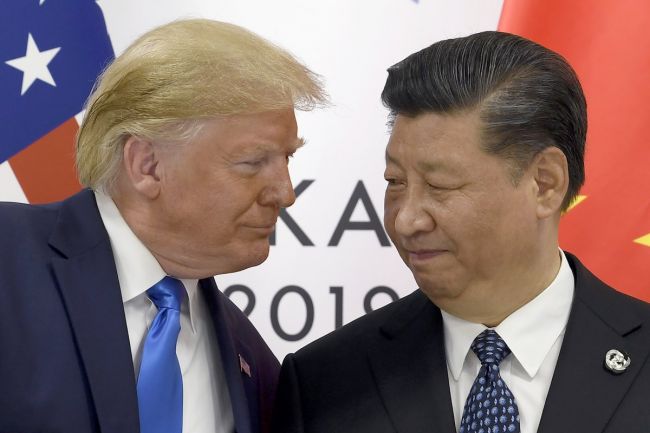 Donald Trump afferma una visita di successo in Cina, ma gli accordi commerciali sono in dubbio