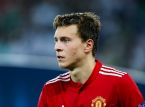 Il difensore del Manchester United Victor Lindel&ouml;f ha lasciato la partita gioved&igrave; scorso a causa di un grave incidente con il figlio