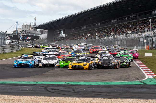 Come guardare la 24 Ore del Nürburgring con Max Verstappen, dal sabato alla domenica