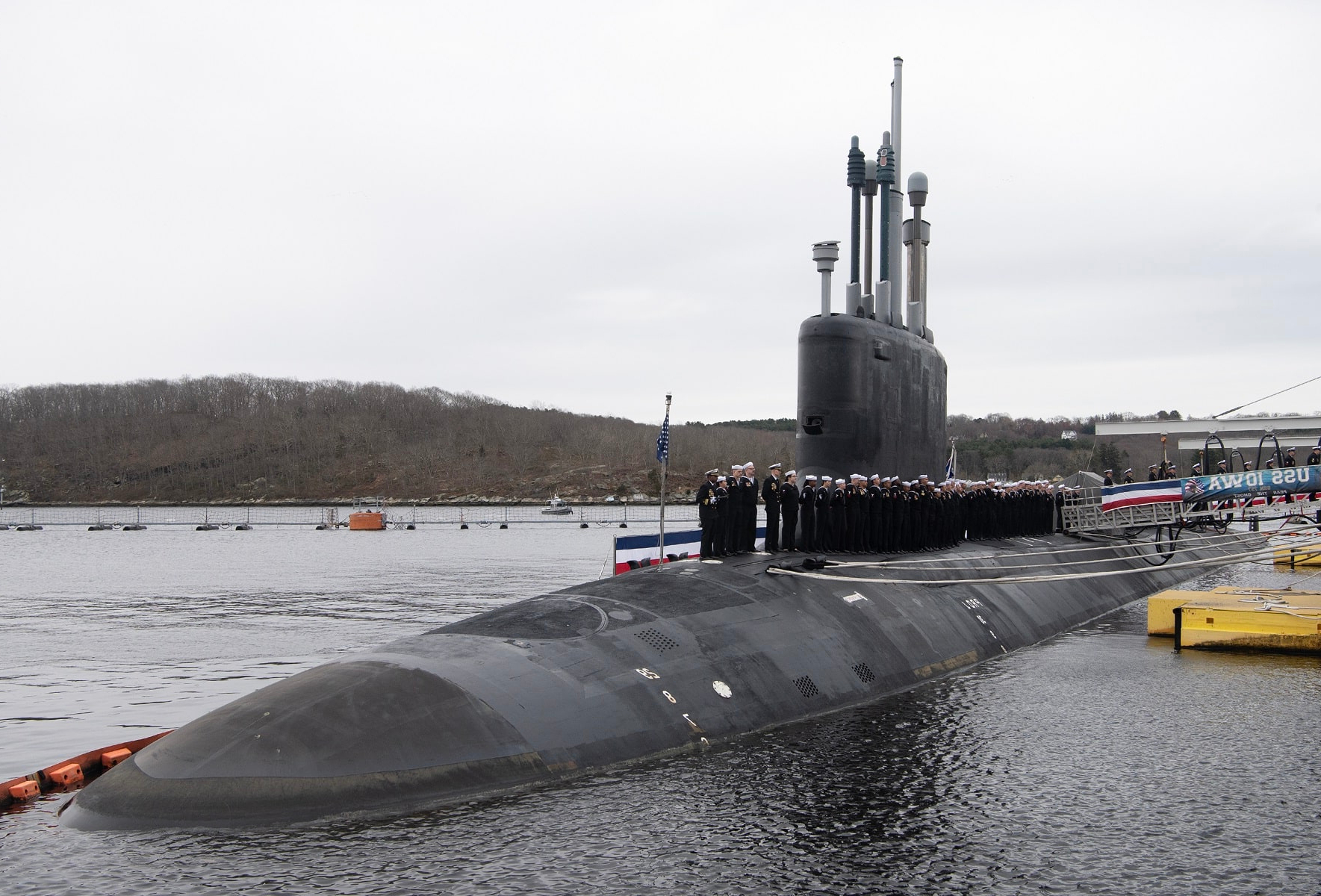 L'USS Iowa si unisce alla flotta della Marina degli Stati Uniti come ultimo sottomarino di classe Virginia