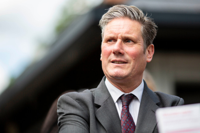 Starmer minaccia le piattaforme tecnologiche con il divieto nel Regno Unito per il mancato rimozione della "pornografia di vendetta"